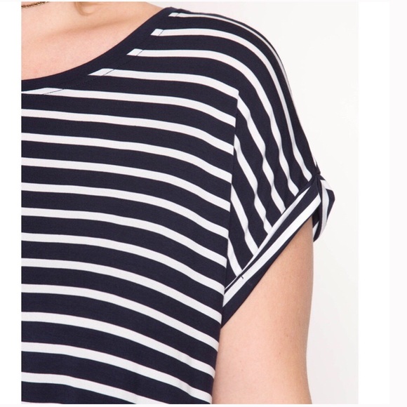 • H P • Sale• Drop Shoulder Split Back Top - Picture 4 of 5